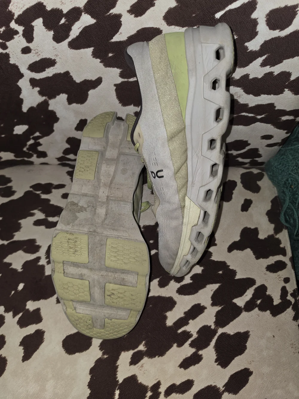 On Running Men’s Cloudnova Shoes - White with Green Accents